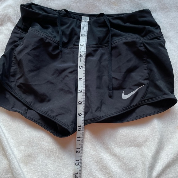 Nike Shorts - Picture 3 of 4